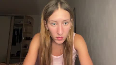 Adell online show from July 11, 9:54 pm