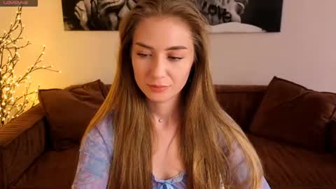 adelyna_bird online show from August 8, 9:09 am