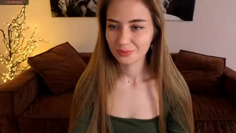 adelyna_bird online show from August 13, 11:24 am