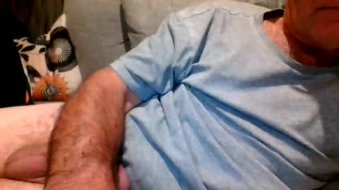 adjustable14 online show from July 30, 1:07 pm