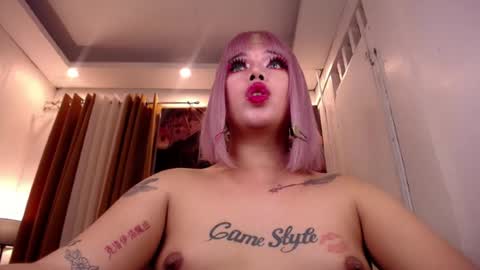 adorabletsforyouxx online show from August 15, 5:33 am