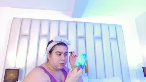 ANDREA PEREZ online show from August 8, 1:33 pm