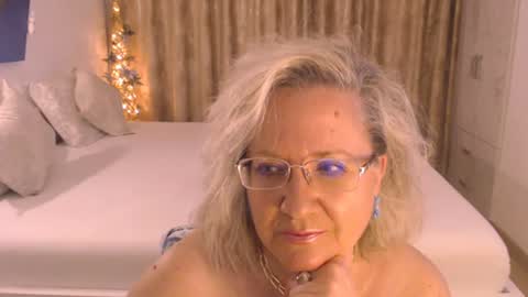 Cryna online show from July 28, 5:30 pm