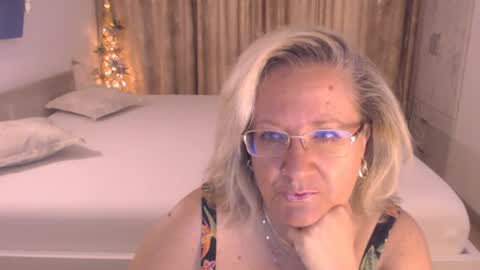 Cryna online show from August 11, 10:39 am