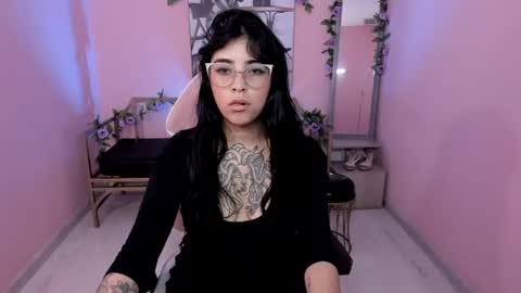 Adri  online show from August 5, 4:05 pm