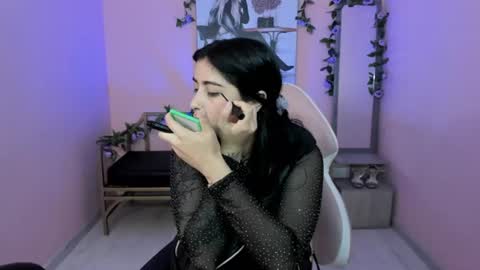 Adri  online show from August 11, 12:40 pm