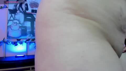 Adri  online show from August 12, 1:46 pm