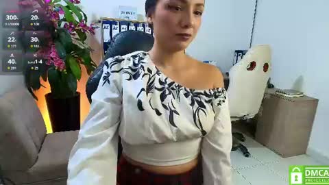 adri miller online show from June 30, 11:28 pm