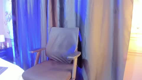 Adrian online show from August 11, 3:30 am