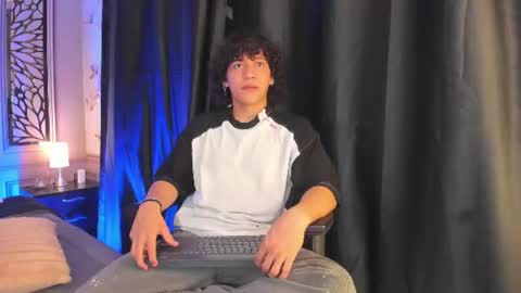 Adrian online show from August 12, 4:48 am