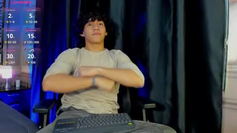 Adrian online show from August 13, 7:33 am
