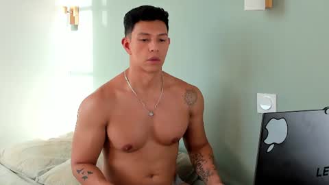 Adrian del Mar online show from August 8, 5:57 pm
