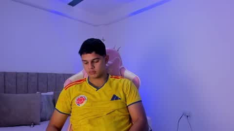 ADRIAN online show from August 11, 10:34 pm