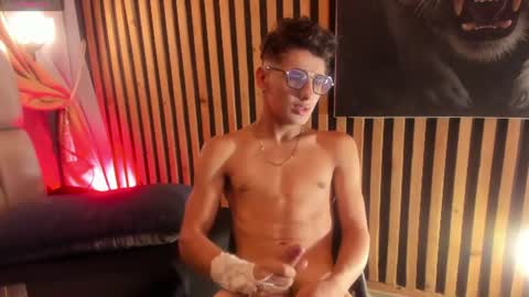 Adrian W  online show from August 12, 11:40 pm
