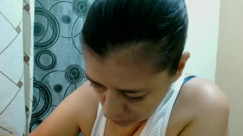 adriana_milf online show from August 15, 11:09 pm