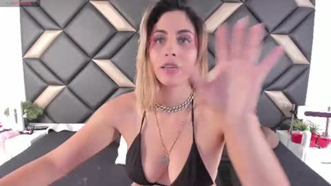 Adriana Harlow online show from August 1, 11:44 pm