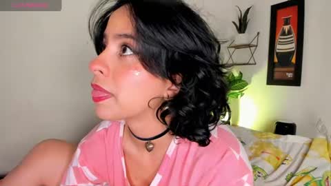 adrianny online show from August 8, 4:01 am