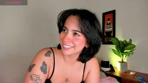 adrianny online show from August 12, 4:59 am