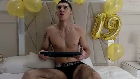 Adrien Monteiro online show from August 12, 11:12 am