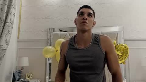 Adrien Monteiro online show from August 12, 6:54 pm
