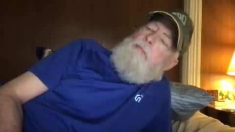 Old Santa Jeff online show from August 5, 9:02 pm