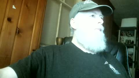 Old Santa Jeff online show from August 11, 8:38 am