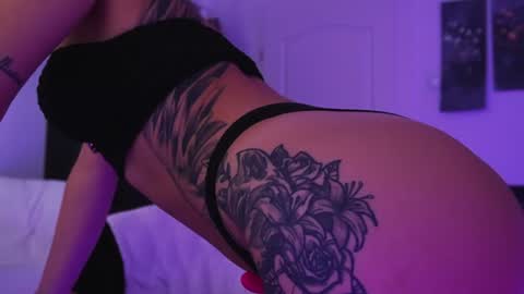 Aelia online show from July 21, 5:11 am