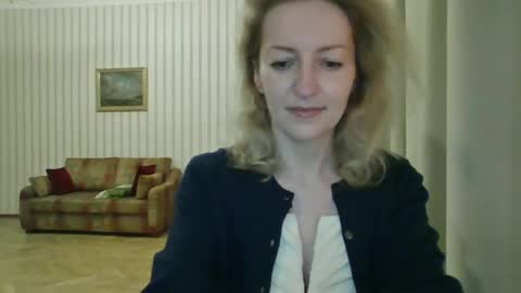 aeroliss online show from June 13, 9:34 pm