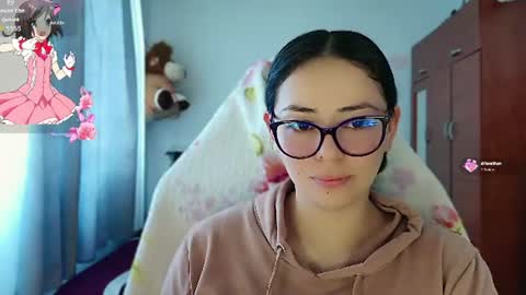 lia online show from August 3, 8:16 pm