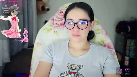 lia online show from August 13, 3:42 am