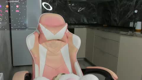 Eva online show from August 7, 5:51 am