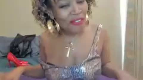 AfricanSquirtQueen online show from August 3, 1:18 pm