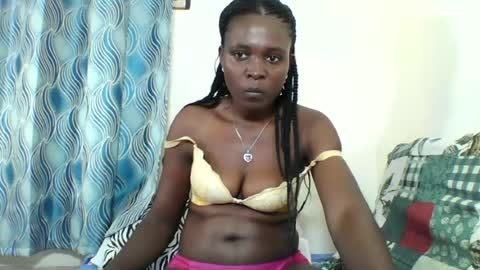 Yvonne online show from August 13, 1:47 pm