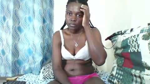 Yvonne online show from August 15, 11:47 am