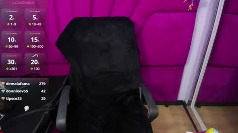 afroditta_hill online show from August 15, 9:02 am