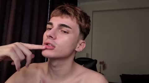 Evan online show from August 5, 4:38 pm