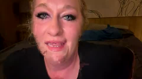SuckUbusKitten online show from July 30, 11:11 pm