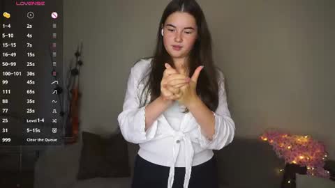 Hello Im Lana Today is my first and hopefully not my last day here  online show from August 11, 6:37 am