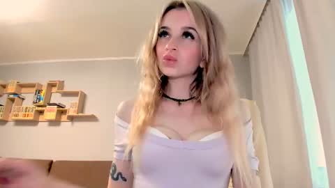 Arina online show from August 5, 2:26 pm