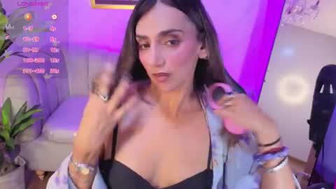 AGATHA online show from August 12, 5:59 pm