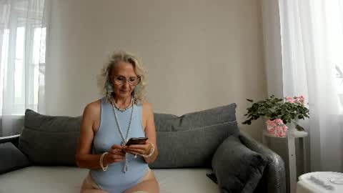 Agatha online show from August 5, 3:15 am