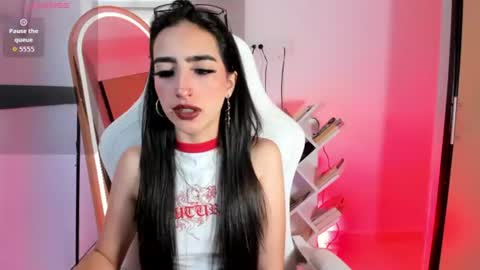 agathablair4 online show from July 30, 3:41 pm
