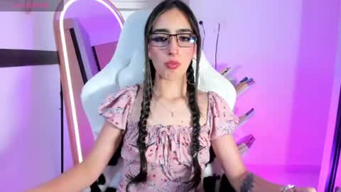 agathablair4 online show from August 4, 5:32 pm