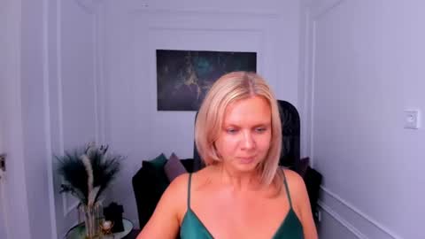 Agatha online show from July 12, 1:39 pm