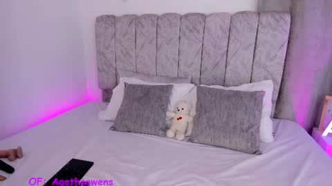 Agatha Owens online show from August 12, 11:29 pm