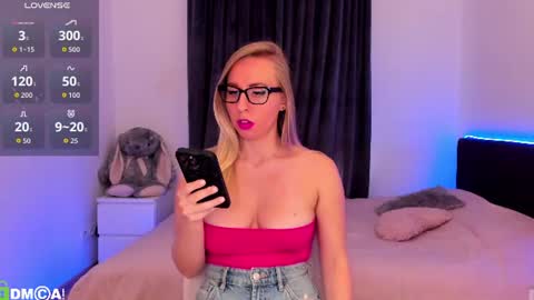 Polly online show from July 31, 2:23 pm