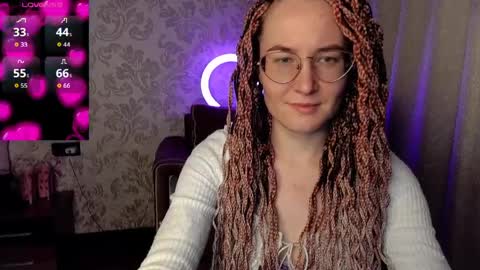 Agnes online show from April 1, 8:28 pm
