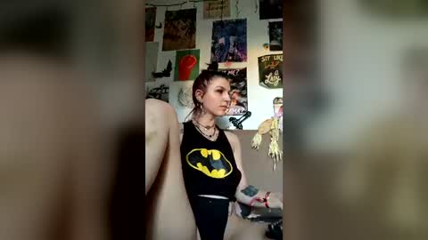 Moon online show from August 15, 3:38 pm