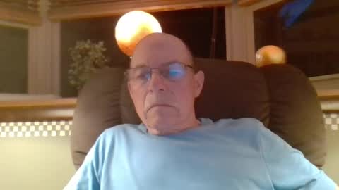 aguynrkfrd online show from July 2, 9:32 am