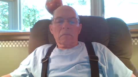 aguynrkfrd online show from July 8, 3:05 pm
